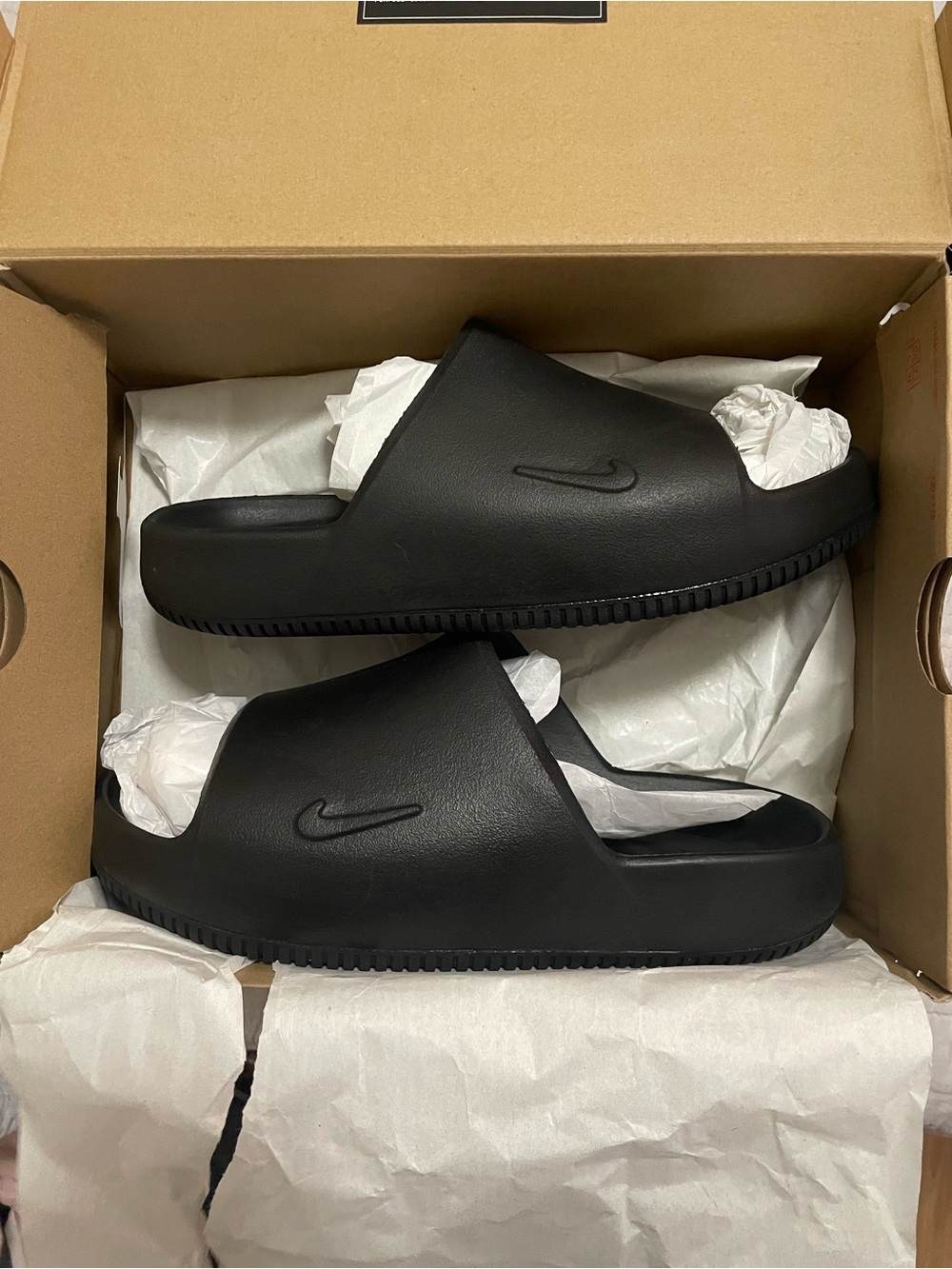 Nike Women's Black Slide Sandals with Swoosh Detail